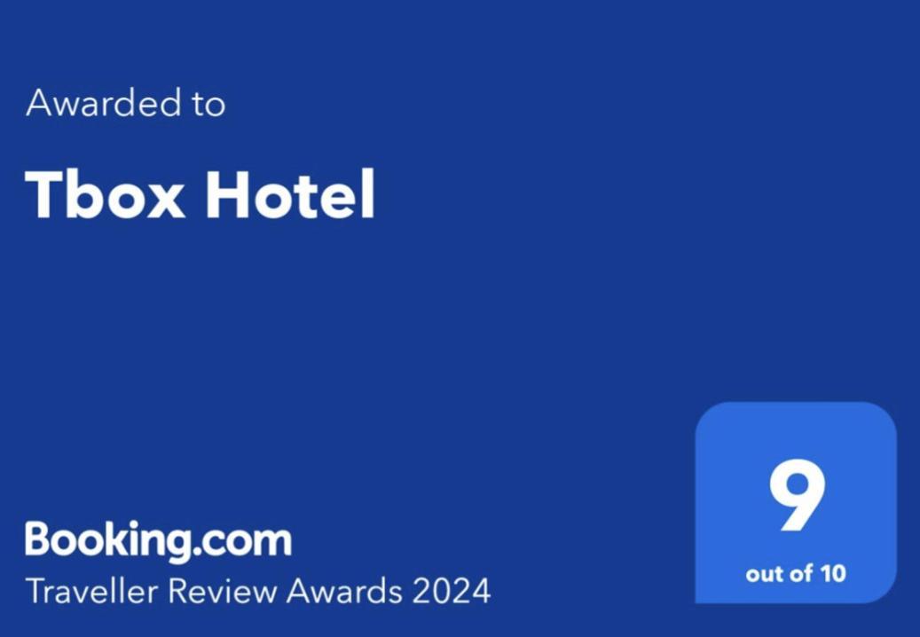 Tbox Hotel Кучан Екстериор снимка